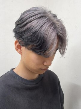 リア(Lia by KENJE) シルバー×ブラックのデザインカラー♪