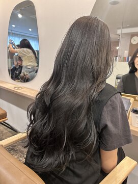 ユッカ 梅田(YUCCA) 【 YUCCA 】大人可愛い20代30代40代ロング