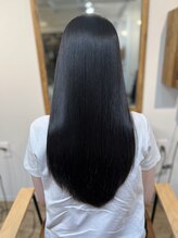 通うたびに髪が健康で綺麗になっていく豊富な処理剤とトリートメントが充実♪