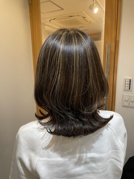 ヘアコレクション アンジュ(Hair collection Unge) ミディアムボブ×脱白髪染めハイライト