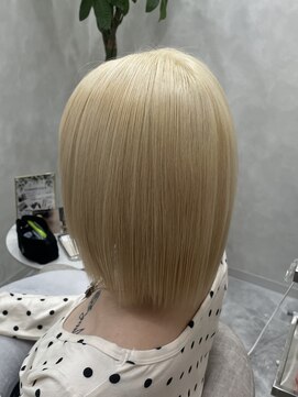 ラル(Lalu) ブリーチ/ダブルカラー/ハイトーン/ブロンド/韓国