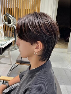 ネオリーブウリ 二子玉川店(Neolive uri) ブルーブラックフェザーパーマサーフカールセンターパート