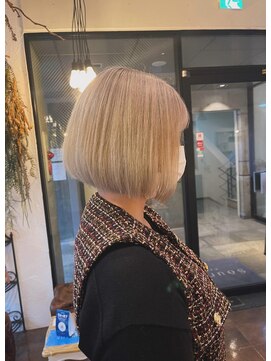 スーリール 赤坂店(Sourire) ミルクベージュ