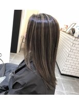 salon de MiLK 札幌大通店【サロン ド ミルク】 ストレートでも可愛いコントラストハイライト