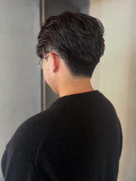 イト(iyto) 毛流れパーマ