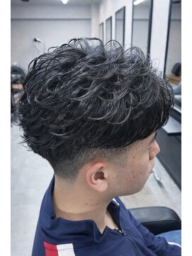 シーク 千葉中央駅(SEEK) MEN’S HAIR/サーフカール/刈り上げセンターパート/千葉駅