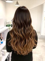シエラ 心斎橋(CIERA.)&nbsp;ショートバレイヤージュシルバーアッシュミルクティーベージュ