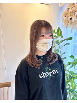 フィーカ(fika) ミディアムレイヤー×透明感グレージュミルクブラウン