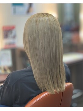 セレスト 福岡天神店(CELESTE) 【甲斐】シルバーアッシュ