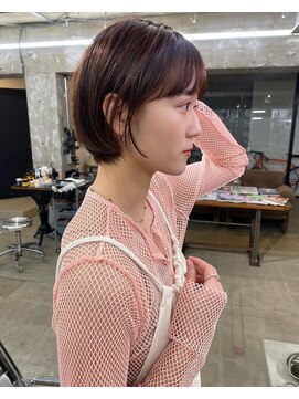 ガタカ(GATTACA) まるみショートとオレンジベージュ。