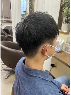 コアフィールフィス(COIFFURE fils) 《見附 今町》メンズ 短髪 黒髪 ソフト刈り上げ