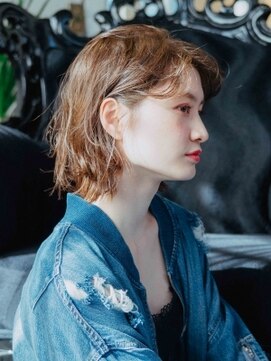 ヘアアンドリラクゼーション シャッセ(Hair&Relaxation SASE) かきあげミディアム