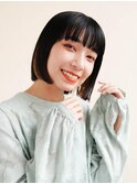 ミディアムヘア/斜めバング/グレージュカラー/新宿駅