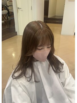 アウラ(AURA) グレージュカラー透明感カラーオリーブカラー