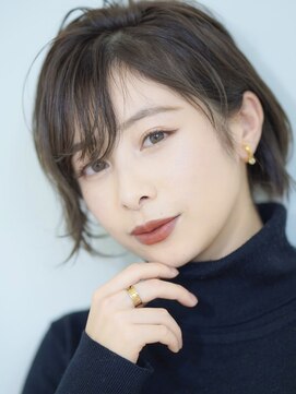 グリッター 仙台中央店(GRITTERs) くびレイヤーエモージュ斜めバングイメチェン愛されショート