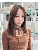 ハイトーンブラウン/髪質改善カラー/韓国風レイヤースタイル