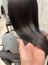 【髪のクセ、うねりが気になる方へ】髪質改善シンデレラトリートメント×縮毛矯正で理想の美髪へ！