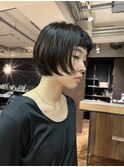 プツッとボブショートボブオン眉リップラインボブ切りっぱなし