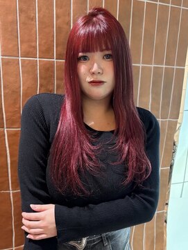ヘアーアンドメイク ビス(HAIR&MAKE bis) ブリーチで叶う、最強かわいい赤【ココネ】