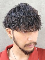 フィフスパーク(fifth PARK)&nbsp;前髪上げも下ろしもできる強めシャドウパーマ刈り上げマッシュ