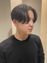 リング ヘアーハウス(ring Hair Haus) 爽やかで大人っぽいメンズセンターパート