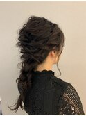 パーティ使用の編み込みカジュアルアレンジ