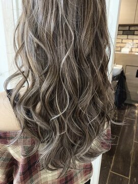 グロウ 上野御徒町(grow) 上野 美容室 grow 　【上野】【御徒町】