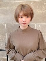 フォルテレイ 青山(FORTE Lei)&nbsp;大人かわいい美髪ショートヘア、ホワイトグレージュ、ネビージュ