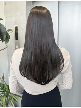 アルテ(ARTE) 【ARTE表参道/青山】ロングレイヤー×透明感ベージュ×髪質改善