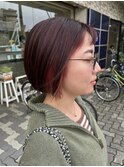 インナーカラーイヤリングカラーチェリーレッドぱつっとボブ