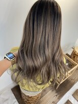 ココルアナ(coco luana)&nbsp;ベージュ/シャドウルーツ/バレイヤージュ/髪質改善/ケアブリーチ