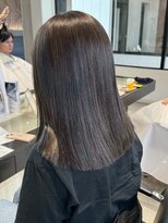 エクラバイナチュラル(eclat by Natural)&nbsp;ダークグレー/艶髪ミディアム/地毛風カラー/透明感/グレージュ