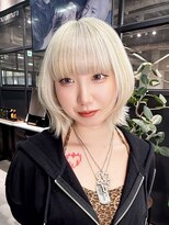 アルバム 銀座(ALBUM GINZA)&nbsp;前髪カットハイトーンブリーチくびれミディ_F21555