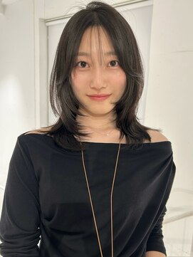 ネスト(NEST) ナチュラルに盛れる/大人可愛いレイヤーミディ