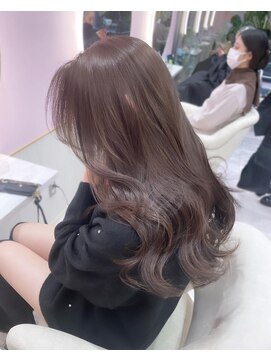アディション 新宿(ADITION) レイヤーカット×韓国風艶ブリーチなしチェリーブラウンカラー/k