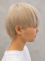 フリットグラン(FRIT GRAND)&nbsp;王道ミルクティーベージュ×ハイトーンカラー｜ブリーチ Wカラー