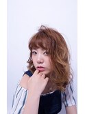 ショートバングとふわくしゅウェーブ
