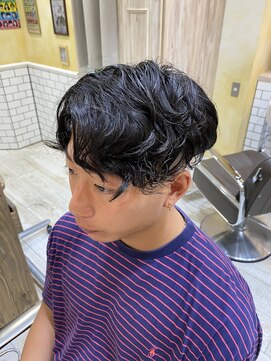 グルーマーズトウキョウ(GROOMER/S TOKYO) フェードカット スパイラルセンターパーマ【GROOMER/S TOKYO】