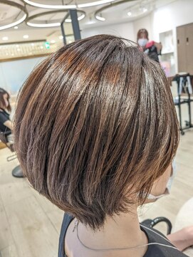 ユーフォリア 銀座本店(Euphoria) 30代40代大人かわいい小顔まるみショートボブ