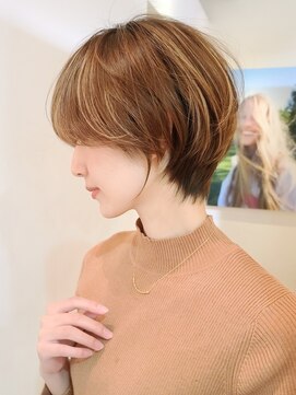 ビュートリアム 青山(BEAUTRIUM) ショートカット 小顔 大人ヘア 30代40代 ボブ 表参道 青山