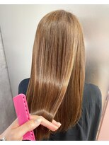 カームバイリコ 学芸大学(calm by liko)&nbsp;美髪/大人かわいい/こなれミディ/サンドベージュ[学芸大学]