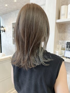 キャアリー(Caary) 福山市美容室Caary人気 インナー青みグレージュ・セミロング