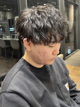 フイ 代々木(Hui) メンズ/アップバング/ツーブロックマッシュ/束感ショート