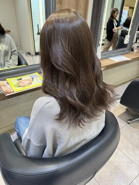 ケンジ 横須賀中央(KENJE) 透けるオリーブカラー