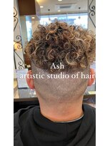 アッシュ アーティスティック スタジオ オブ ヘア(Ash artistic studio of hair) 極道パーマ×ハイライト