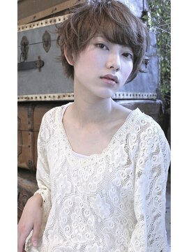 ラローレン(La LAUREN) LaLAUREN ☆ヌーディーベージュ☆ハンサムショート☆