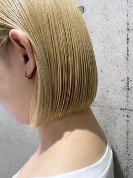 サロンドフィール 豊岡店(Salon de feel) 切りっぱなし/ボブ/ハイトーン/ダブルカラー