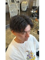 ルーメン 岐阜(ROOO MEN)&nbsp;メンズカットセンターパートマッシュツーブロックシャドウパーマ