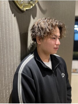 ドゥーエン 花園店(DoEN) 縦落ちツイストスパイラルパーマ