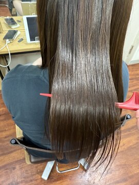 リアナ(RIANA) 縮毛矯正＋カラー＋カット